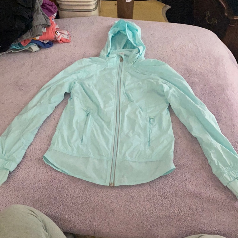 Preloved Windbreaker